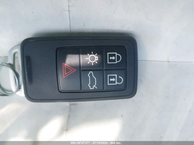 YV440MRU0H2081772 Volvo Xc60 T5 Inscription