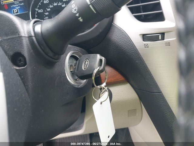 Subaru Outback 2.5i Limited 2014 4S4BRBLC5E3253929 Image 11