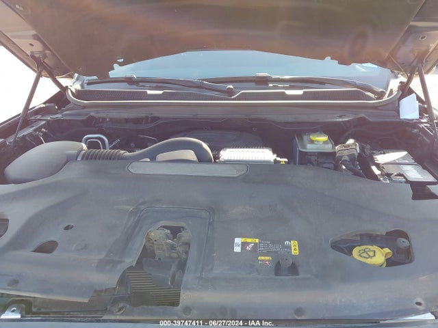 1C4SJUBT0NS181455 Jeep Wagoneer Series Ii 4x2