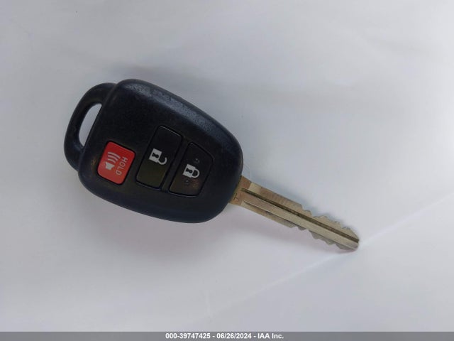 Toyota RAV4 LE 2016 2T3BFREVXGW492364 Image 11