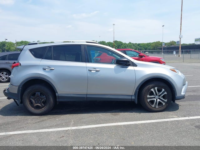 Toyota RAV4 LE 2016 2T3BFREVXGW492364 Image 13
