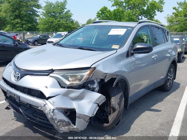 Toyota RAV4 LE 2016 2T3BFREVXGW492364 Image 2