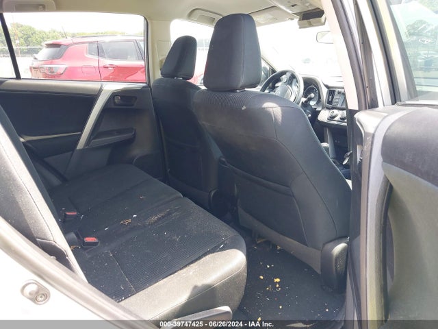 Toyota RAV4 LE 2016 2T3BFREVXGW492364 Image 8