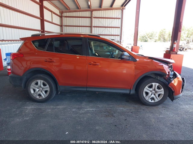 Toyota RAV4 LE 2015 JTMBFREV4FD120787 Image 13
