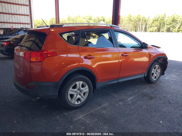 Toyota RAV4 LE 2015 JTMBFREV4FD120787 Image 4