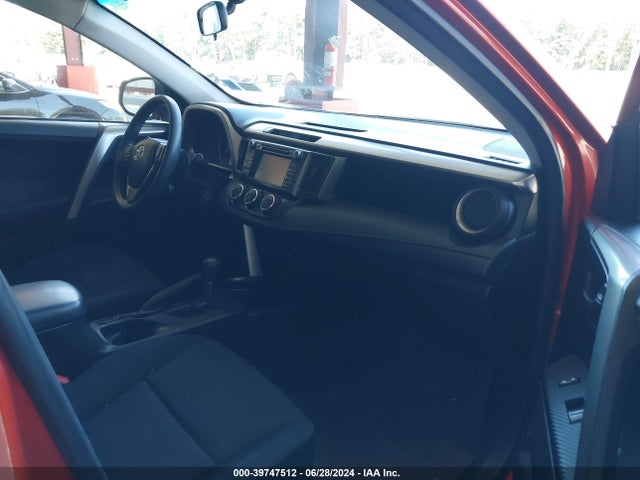 Toyota RAV4 LE 2015 JTMBFREV4FD120787 Image 5