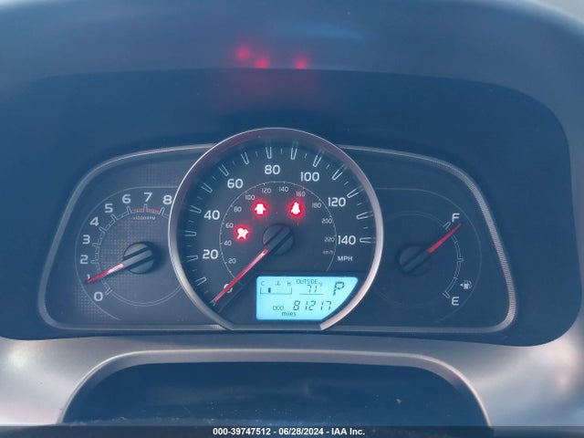Toyota RAV4 LE 2015 JTMBFREV4FD120787 Image 7