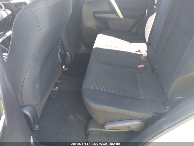 Toyota RAV4 LE 2018 JTMZFREVXJJ155505 Image 8