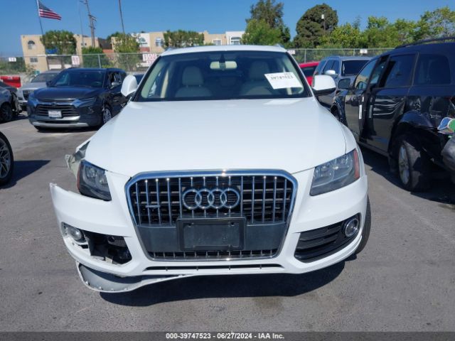 WA1CFAFP3EA053261 Audi Q5 2.0t Premium