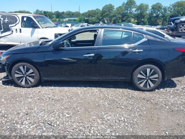 1N4BL4DW7NN363238 Nissan Altima Sv Intelligent Awd