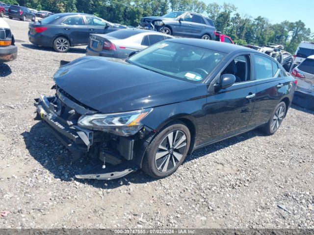 1N4BL4DW7NN363238 Nissan Altima Sv Intelligent Awd