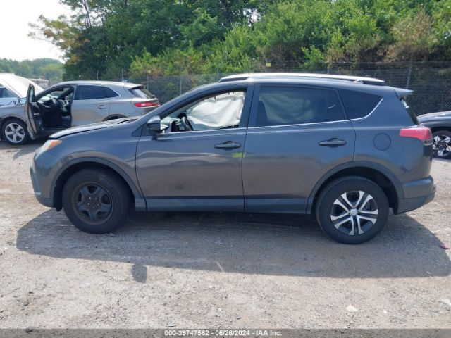 2T3BFREV4GW421242 Toyota RAV4 LE