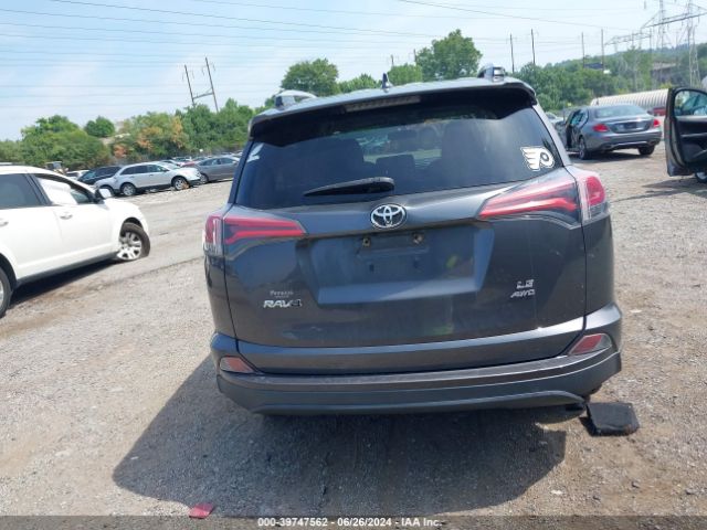 2T3BFREV4GW421242 Toyota RAV4 LE