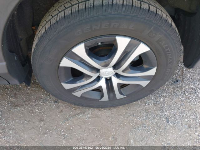 2T3BFREV4GW421242 Toyota RAV4 LE