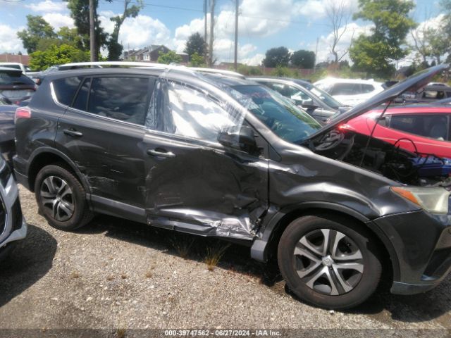2T3BFREV4GW421242 Toyota RAV4 LE