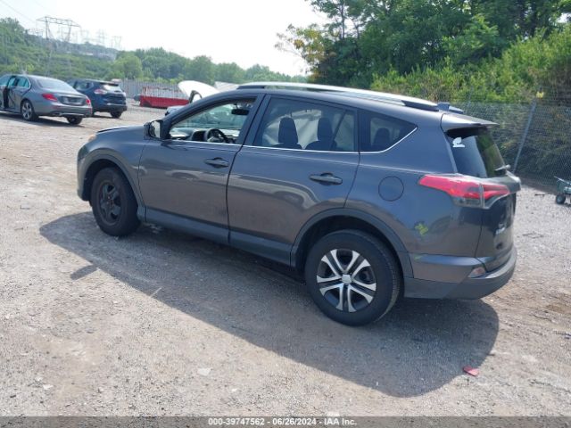 2T3BFREV4GW421242 Toyota RAV4 LE