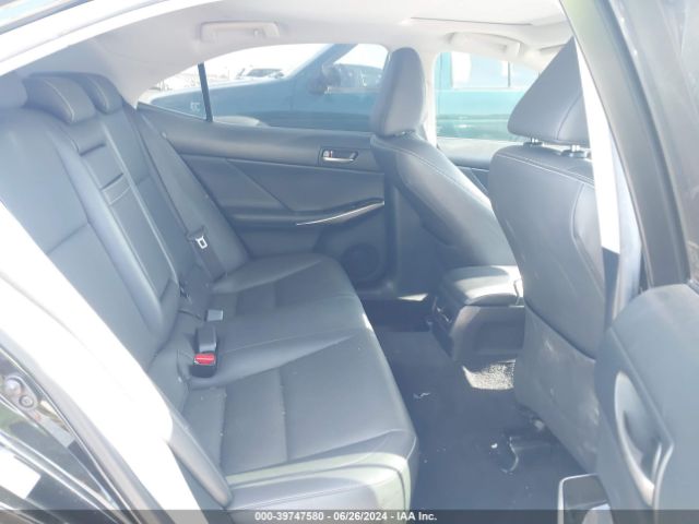 JTHBA1D2XH5055317 Lexus IS 200T