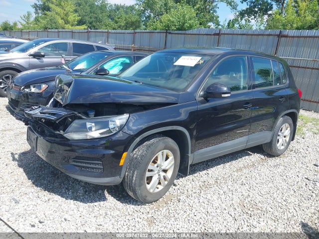 WVGBV3AXXEW526157 Volkswagen TIGUAN S