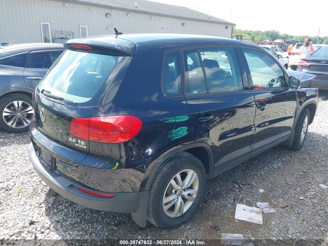 WVGBV3AXXEW526157 Volkswagen TIGUAN S