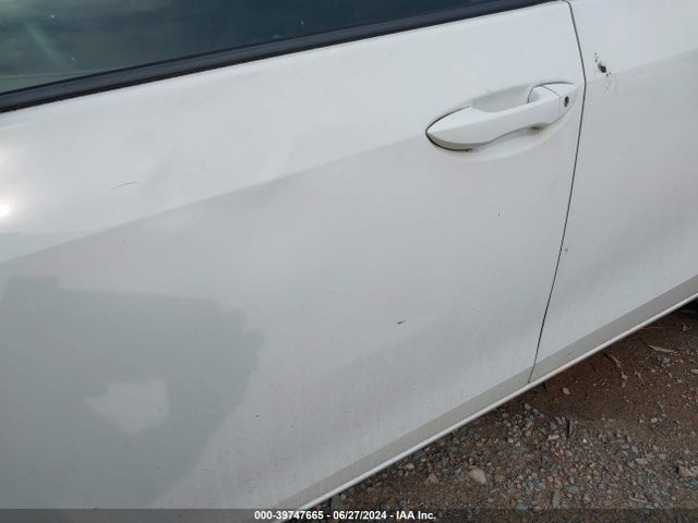 Toyota COROLLA LE 2019 5YFBURHE9KP894767 Image 17