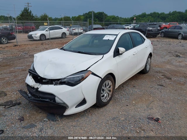 Toyota COROLLA LE 2019 5YFBURHE9KP894767 Image 2