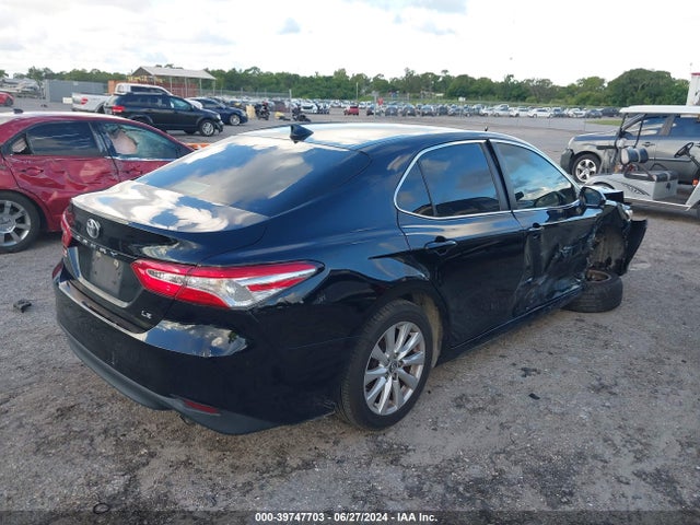 Toyota CAMRY LE 2019 4T1B11HK7KU808838 Image 4