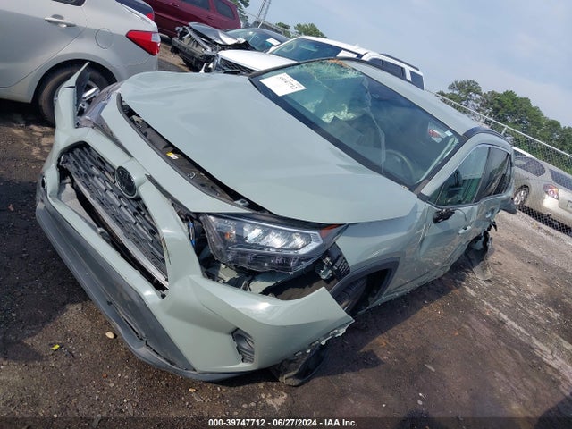 Toyota Rav4 Xle 2020 2T3W1RFV9LC057331 Image 2