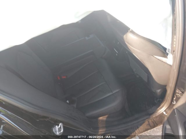 WBA5R1C5XKAK11578 BMW 330I