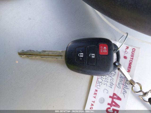 JTDKDTB34G1131314 Toyota Prius C One
