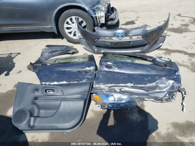 JTDKDTB34G1131314 Toyota Prius C One