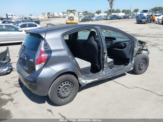 JTDKDTB34G1131314 Toyota Prius C One
