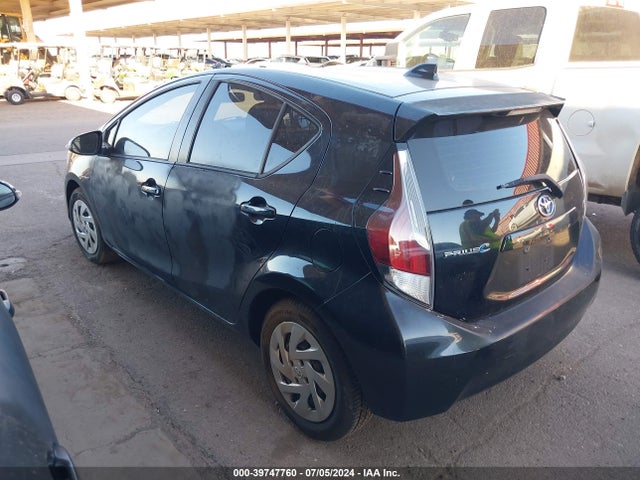 Toyota Prius C Two 2016 JTDKDTB32G1120179 Image 3