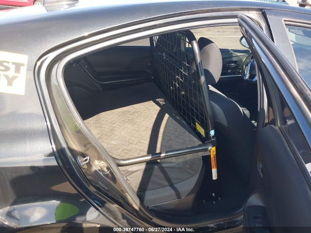 Toyota Prius C Two 2016 JTDKDTB32G1120179 Image 8