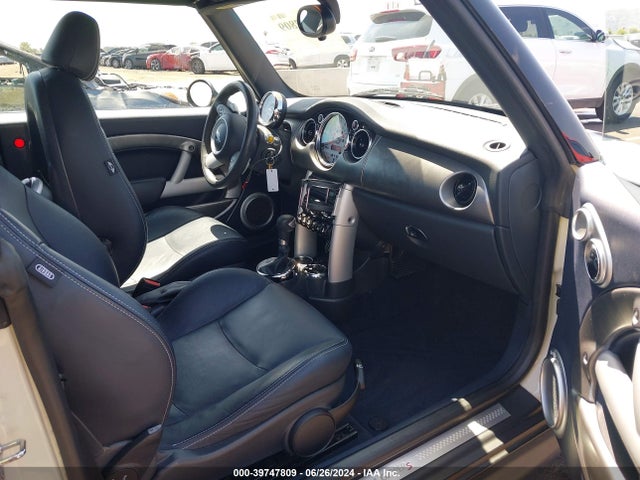 2008 MINI COOPER S WMWRH33508TL96835 Photo 4