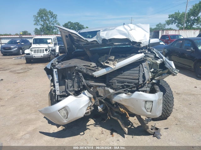 Chevrolet Silverado 1500 2lt 2018 3GCUKREC9JG108617 Image 12