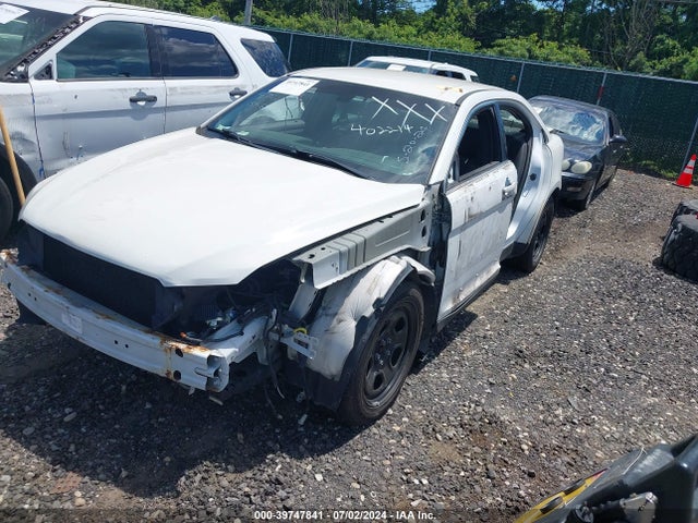 Ford Police Interceptor 2014 1FAHP2MK6EG171782 Image 2