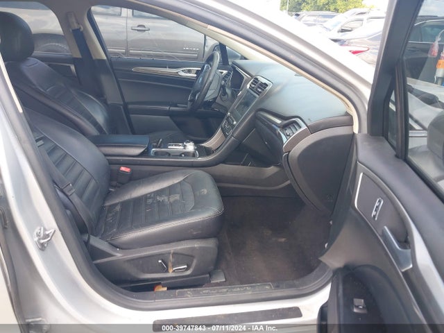 Ford FUSION SE 2017 3FA6P0T90HR144732 Image 5