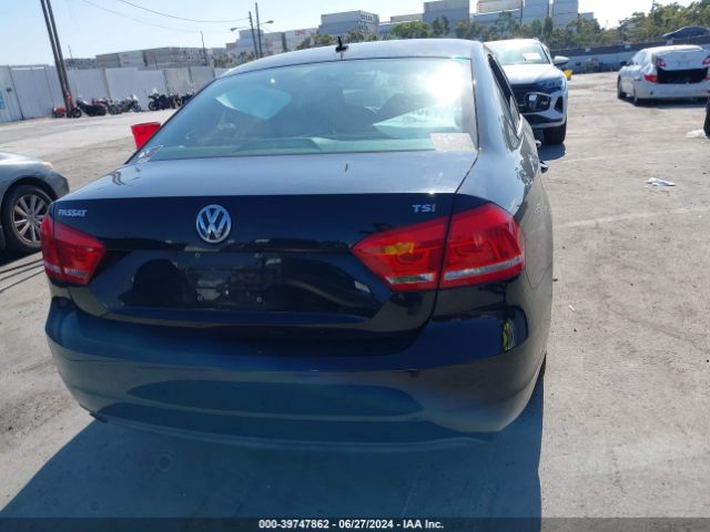 1VWAT7A31FC040654 Volkswagen Passat 1.8t S
