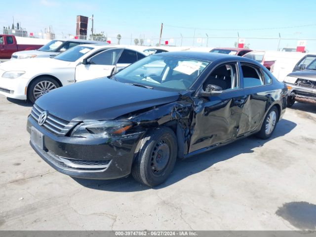 1VWAT7A31FC040654 Volkswagen Passat 1.8t S