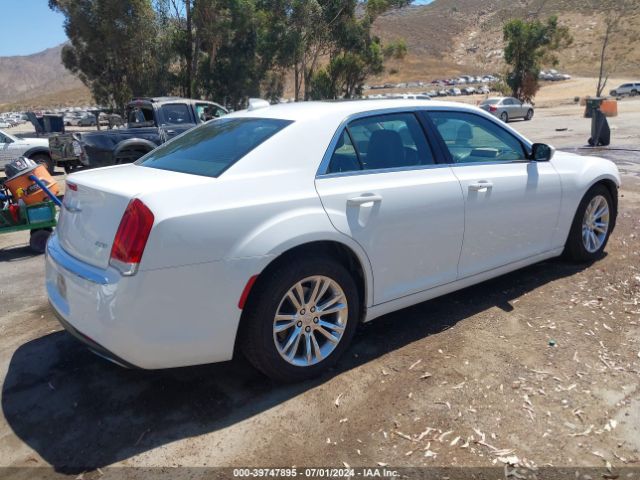 2C3CCAAG8HH506385 Chrysler 300 Limited
