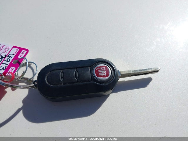 2013 FIAT 500 3C3CFFAR8DT739531 Photo 10