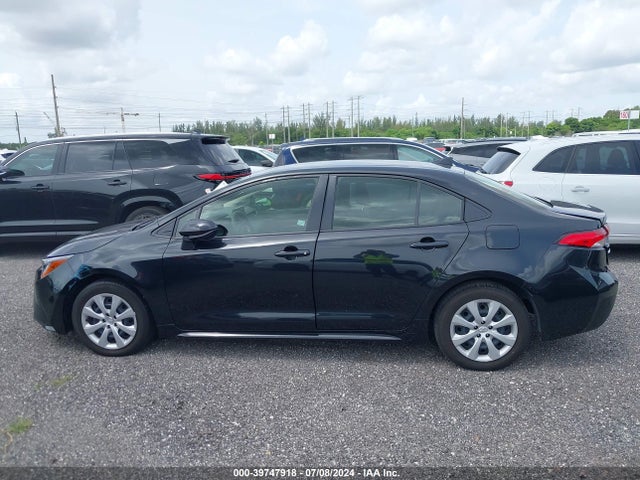 Toyota COROLLA LE 2022 JTDEPMAE0NJ216032 Image 14