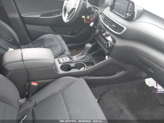 KM8J2CA41KU894826 Hyundai TUCSON SE