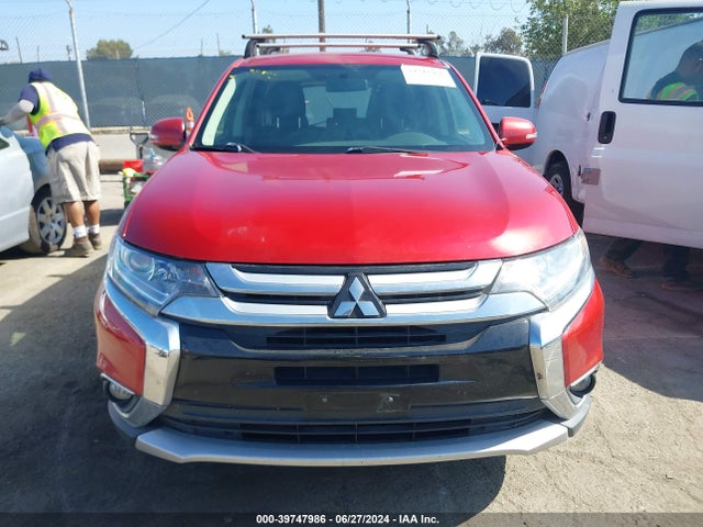 JA4AZ3A35HZ026163 Mitsubishi Outlander Se