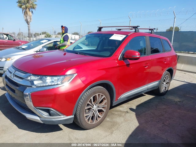 JA4AZ3A35HZ026163 Mitsubishi Outlander Se
