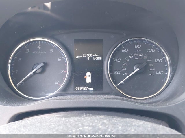 JA4AZ3A35HZ026163 Mitsubishi Outlander Se