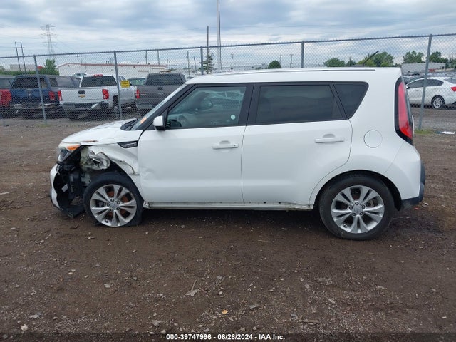 KIA SOUL + 2015 KNDJP3A53F7182028 Image 13