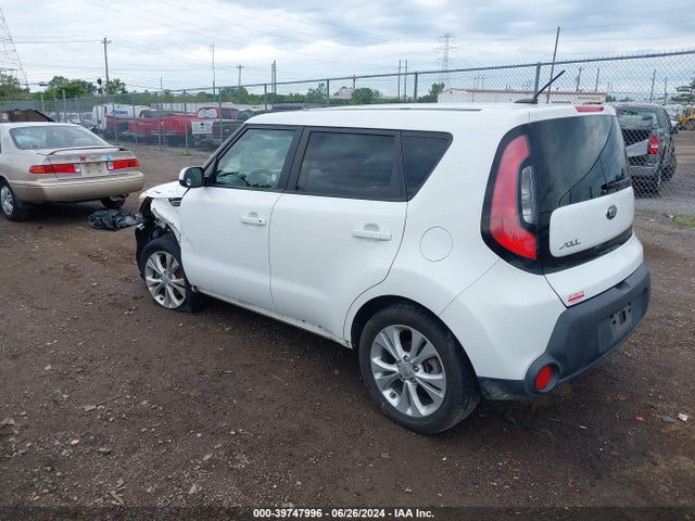 KIA SOUL + 2015 KNDJP3A53F7182028 Image 3