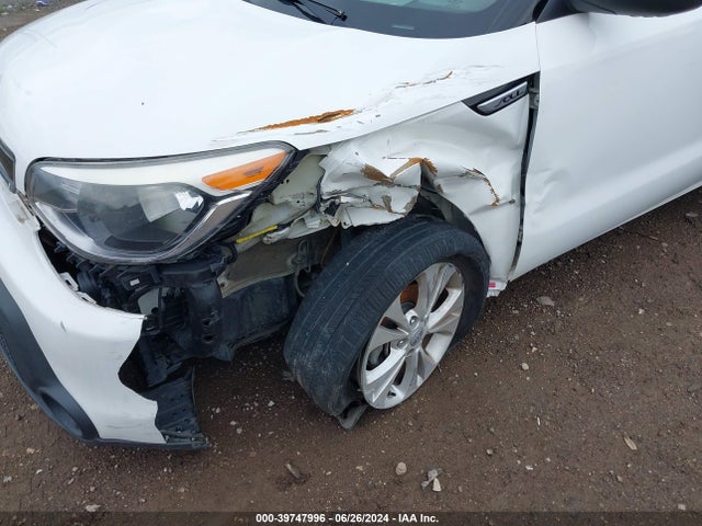 KIA SOUL + 2015 KNDJP3A53F7182028 Image 6