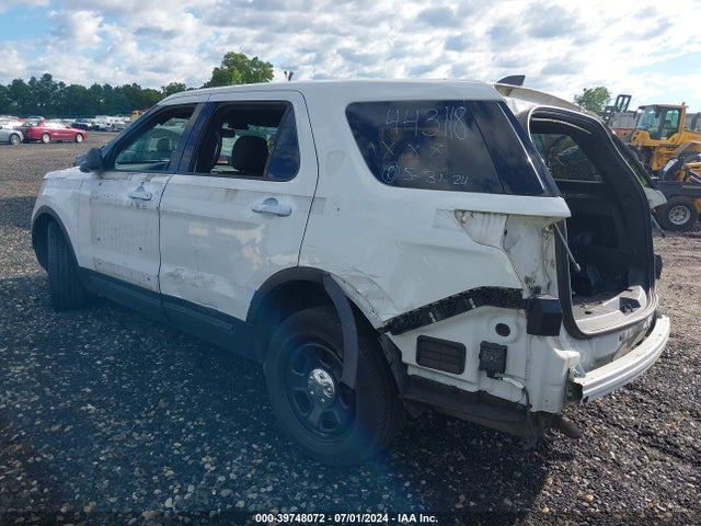 Ford Police Interceptor Utility 2018 1FM5K8AR1JGA37090 Image 3